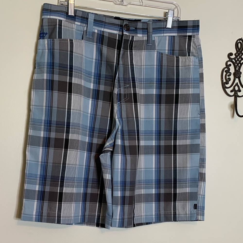 Billibong Flat Front Blue Plaid Shorts Sz 34